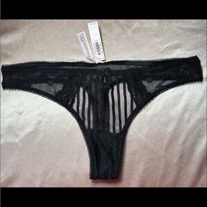 Victoria’s Secret Black Thong Size Medium